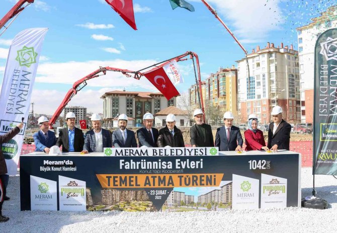 Meram’da Fahrünnisa Evleri’nin Temeli Atıldı