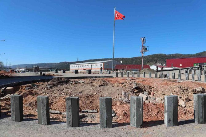 Başkan Söğüt, Üstyapı Çalışmalarını İnceledi