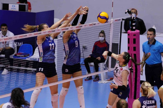 Sultanlar Ligi: Sarıyer Belediyespor: 1 - Fenerbahçe Opet: 3