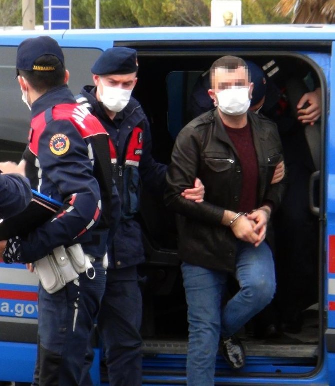 Denizli’ye Kaçmaya Çalışan Cinayet Zanlısı Adliyeye Sevk Edildi