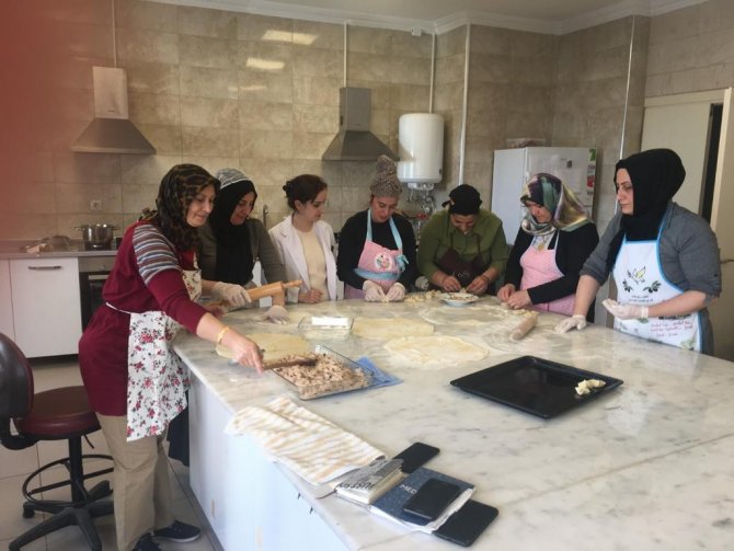 Aşçı Kurslarına Kadınlardan Büyük İlgi