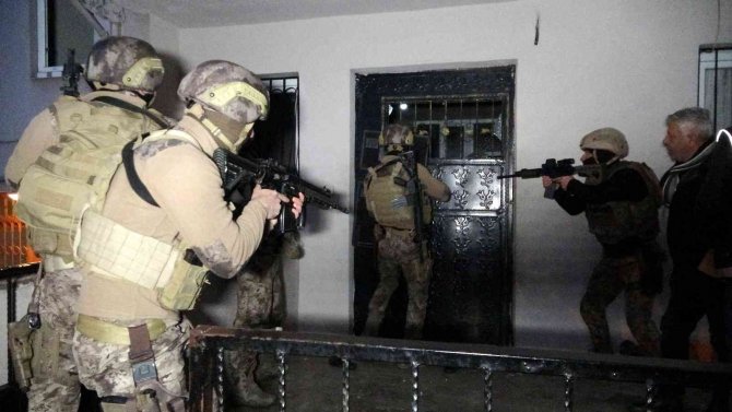 Osmaniye Merkezli Zehir Tacirlerine "Şafak" Operasyonu