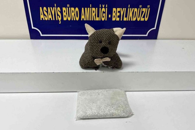 “Tirbuşon” Yakalandı Oyuncak Evdeki Ayıdan Uyuşturucu Fışkırdı