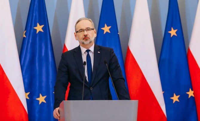 Polonya’da Covid-19 Kısıtlamaları Gevşetiliyor