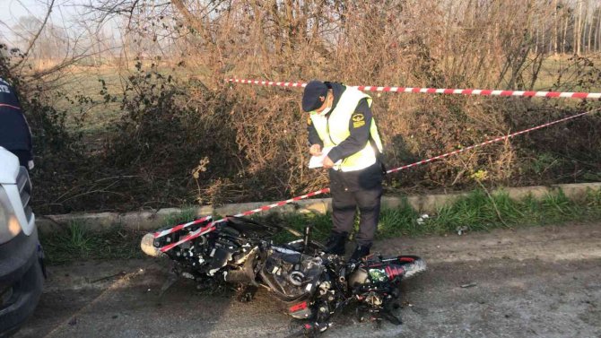 Yola Dökülen Çamur 20 Yaşındaki Gencin Sonu Oldu