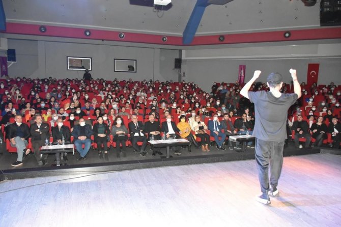 Manisa’da ‘Motivasyon Ve İnsan İlişkileri’ Konulu Seminer Düzenlendi