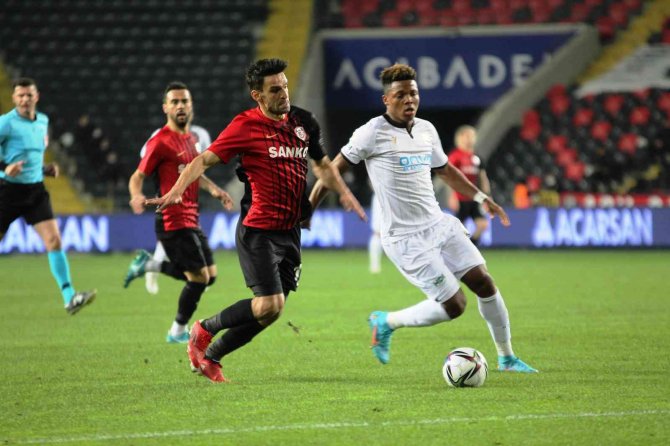 Spor Toto Süper Lig: Gaziantep Fk: 0 - Yeni Malatyaspor: 0 (Maç Sonucu)