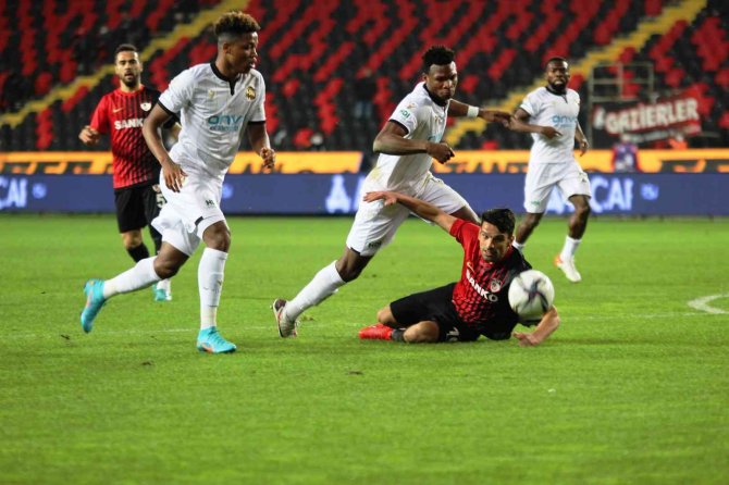 Spor Toto Süper Lig: Gaziantep Fk: 0 - Yeni Malatyaspor: 0 (Maç Sonucu)