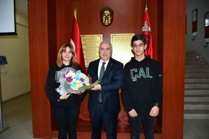 Çorlu Lisesi’nde "Z" Kütüphane Açıldı