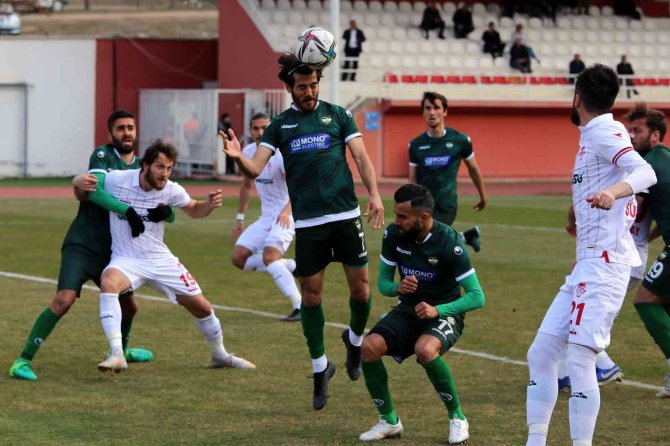 Tff 3. Lig: Gümüşhane Sportif Faaliyetler: 0 - Büyükçekmece Tepecik Spor: 0