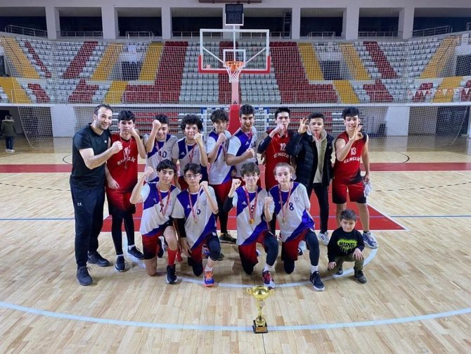 Potada Şampiyon Sivas Gençlikspor