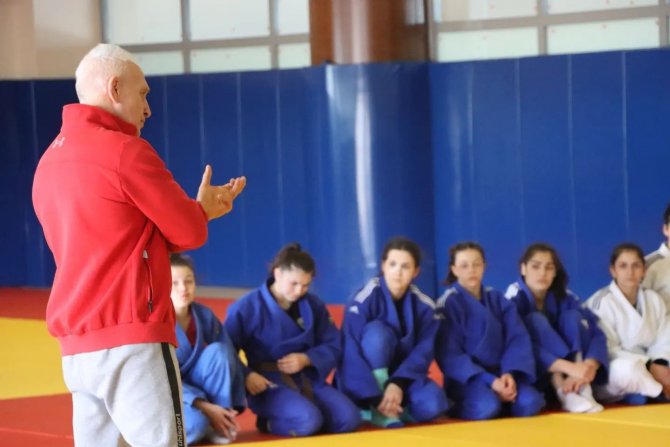 Ümit Milli Kadın Judo Takımı, Burdur’da Kampa Girdi