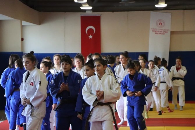 Ümit Milli Kadın Judo Takımı, Burdur’da Kampa Girdi