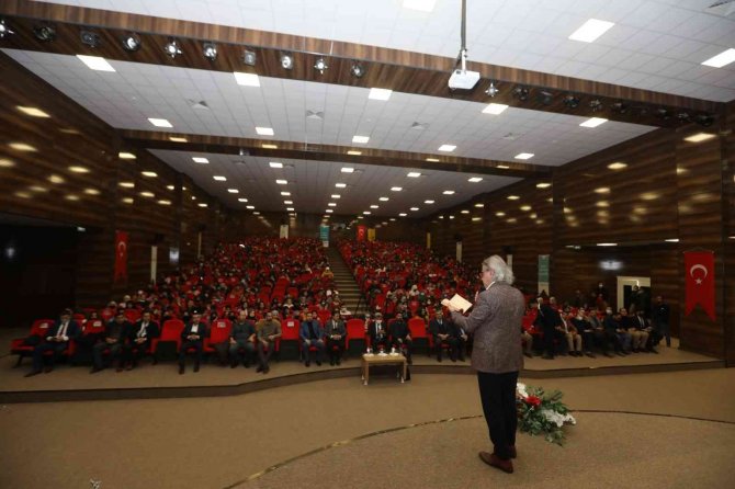 Van’da ‘Sultan Abdülhamid Ve Ermeni Sorunu’ Söyleyişi