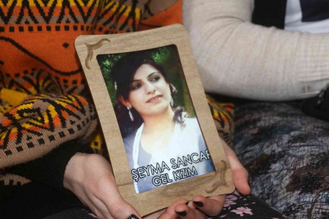 Vanlı Annelerin Evlat Nöbeti Bir Yaşında
