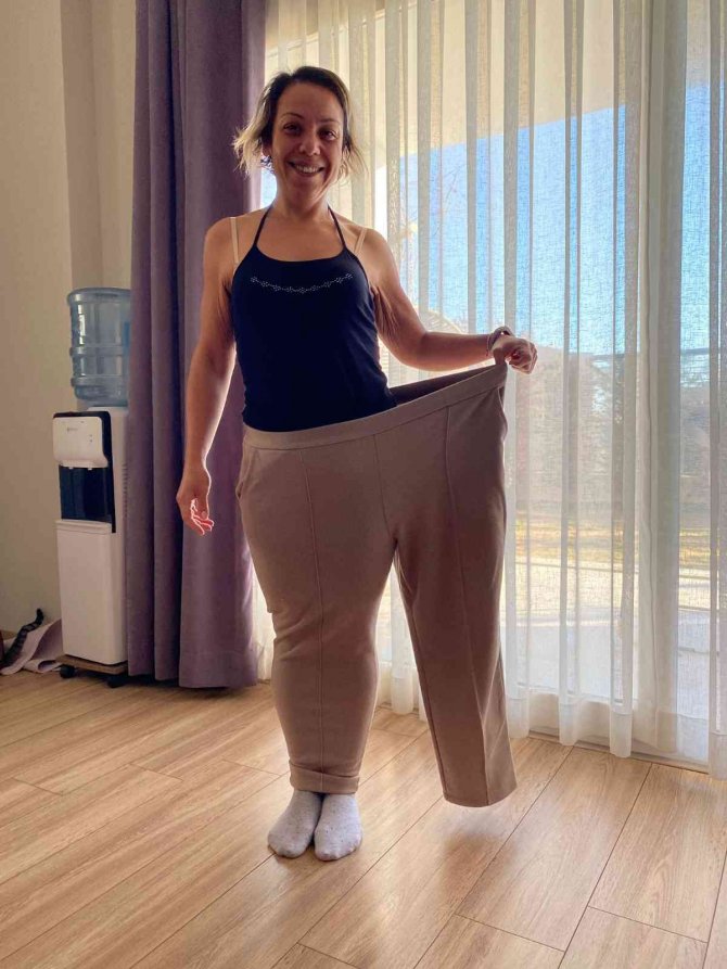 İ̇ki Ayağı Bir Paçasına Girdi