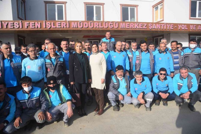 Alanya Belediyesi Operatörlerine Güvenli Sürüş Ve Zincir Takma Eğitimi