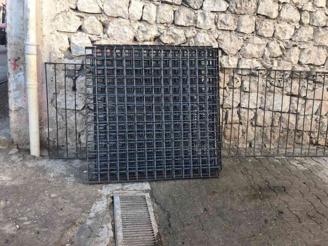 Gercüş’te Menfez Hırsızları Yakalandı