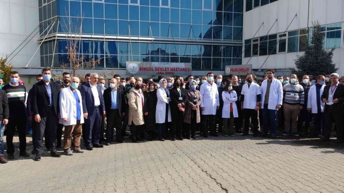 Bingöl’de Doktora Uygulanan Şiddet Kınandı