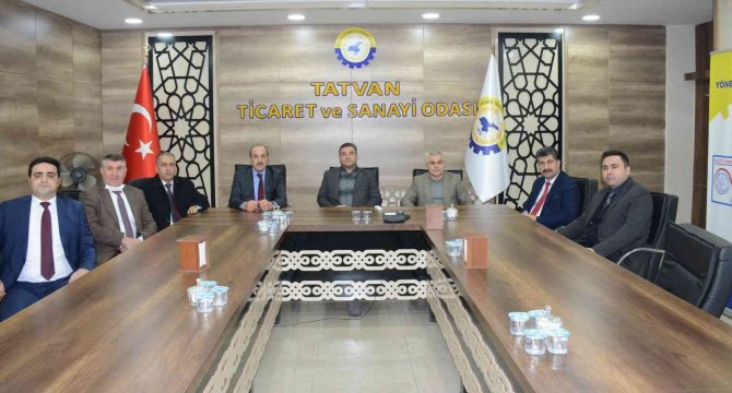 Bitlis Defterdarı Özçelik’ten “Vergi Haftası” Ziyareti