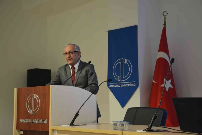 Anadolu Üniversitesi’nde “Sınıf Yönetimi Ve Öğretimde İ̇yi Örnekler Çalıştayı” Başladı