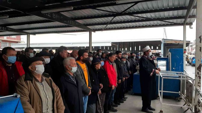 Didim’de Denizde Kaybolan Şahsın Cenazesi Söke’de Toprağa Verildi