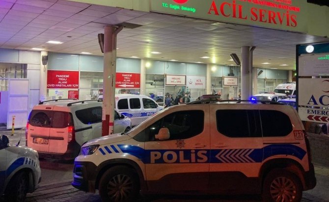 Polis Memuru Ve Eshot Personelinin Yaralandığı Bıçaklı Saldırıya Başkan Soyer’den Kınama