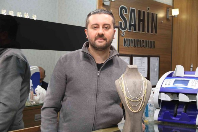 Savaş Çanları Altın Piyasasında Hareketlilik Oluşturdu