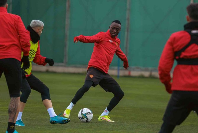 Göztepe, Giresunspor Hazırlıklarını Sürdürüyor