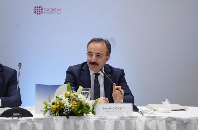 Bakan Yardımcısı Çataklı Bazı Ülkelerden Alınan Türkiye Vizelerine Parmak İzi Şartı Geleceğini Duyurdu