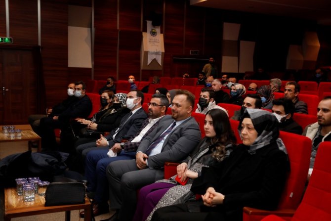 Dünya Ve Türkiye Ekonomisi İ̇negöl’de Ele Alındı