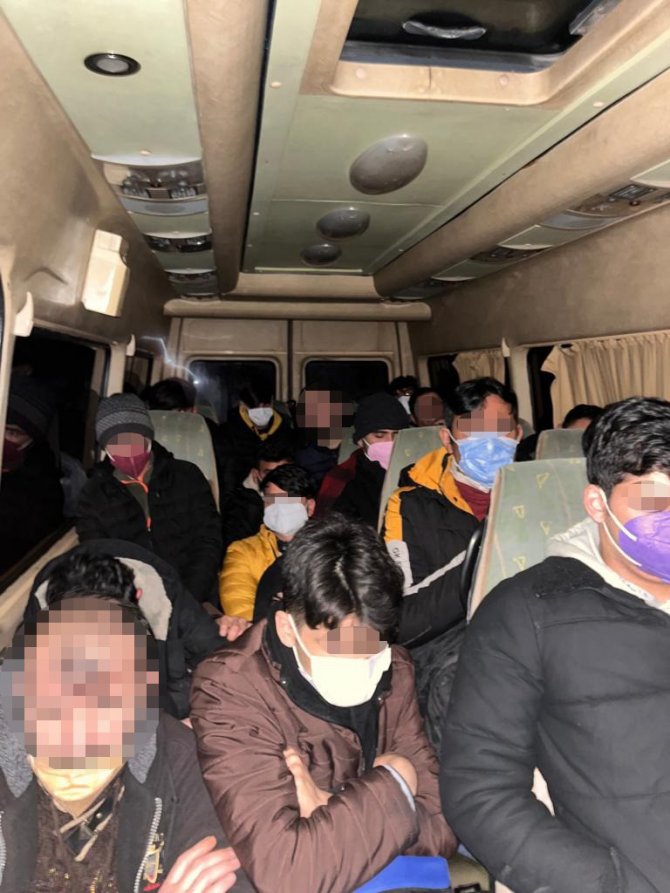 İ̇stanbul’da 315 Kaçak Göçmen Yakalandı