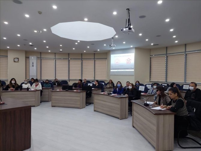 Yalova Üniversitesi’nden Kadına Yönelik Şiddetle Mücadeleye Destek