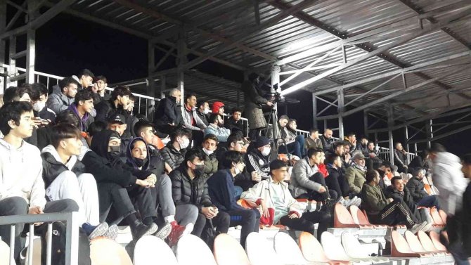 Süper Amatör Küme’de 10 Yıl Sonra İlk Gece Maçı