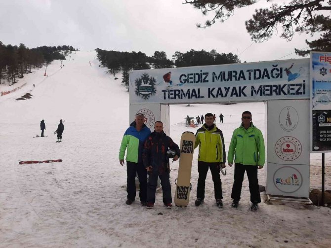 Kütahya Gençlik Ve Spor İ̇l Müdürü Tahir Emre Can Gediz’de İncelemelerde Bulundu