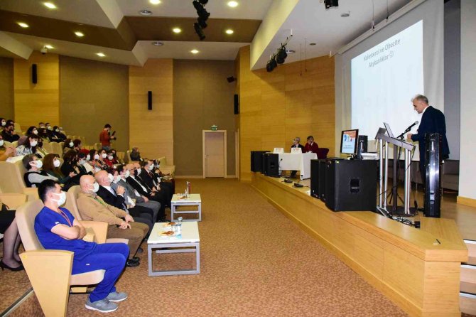 Vali Karadeniz, 4. Güncel Diyaliz Uygulamaları Kursuna Katıldı