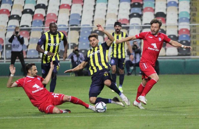 İ̇zmir Derbisinin Biletleri 1 Tl
