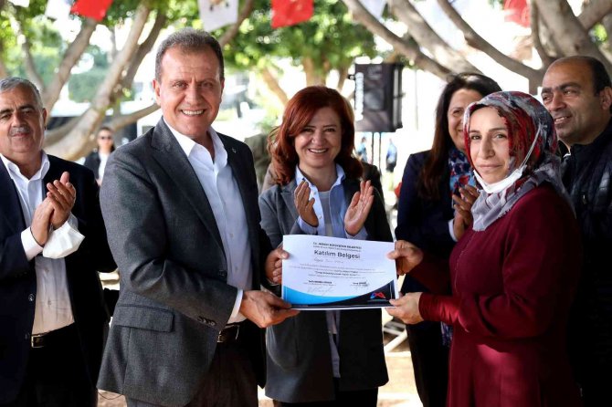 ‘Evimiz Atölye’ Projesi, Kadınlara Kazanç Kapısı Oldu