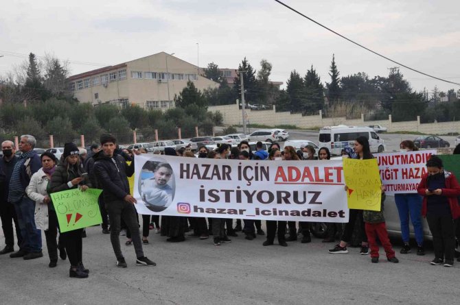 Kılıçla Öldürülen Gencin Yakınları Adalet İstedi