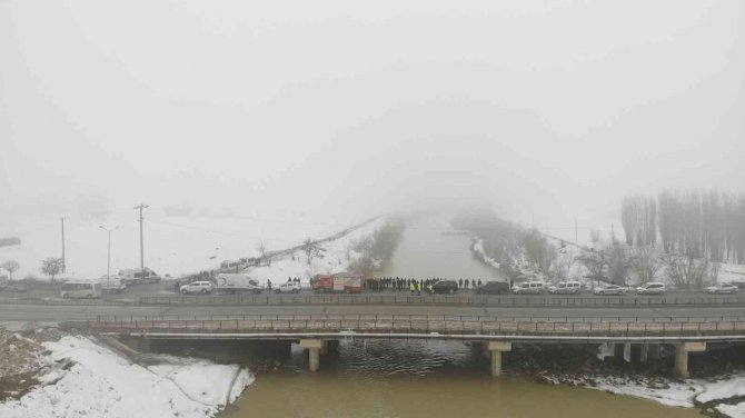 Karasu Nehri’ne Düşen Yağmur İçin Arama Çalışmalarına Ara Verildi