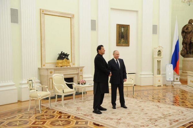 Putin’den Ukrayna Krizinin Ortasında Resmi Görüşme