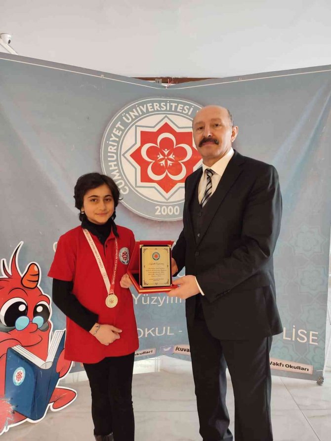 Scü Vakıf Okullarından Çifte Başarı