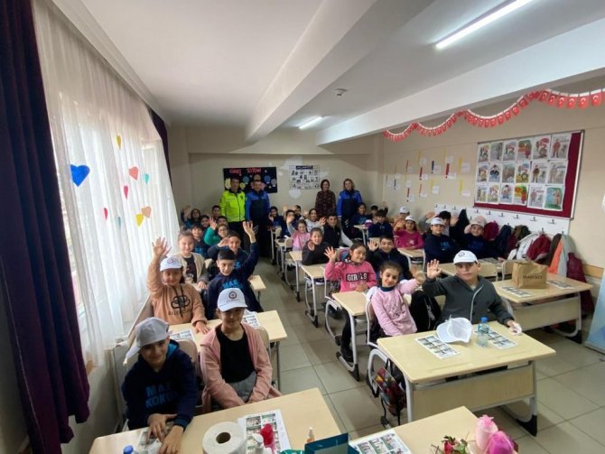 Öğrencilere Polislik Mesleği Anlatıldı