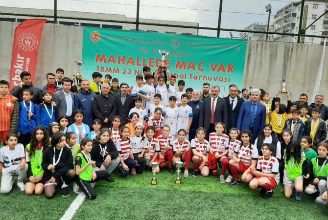 23 Nisan Kupasın’da Diyarbakır’ı İ̇nter Akademi Temsi Edecek