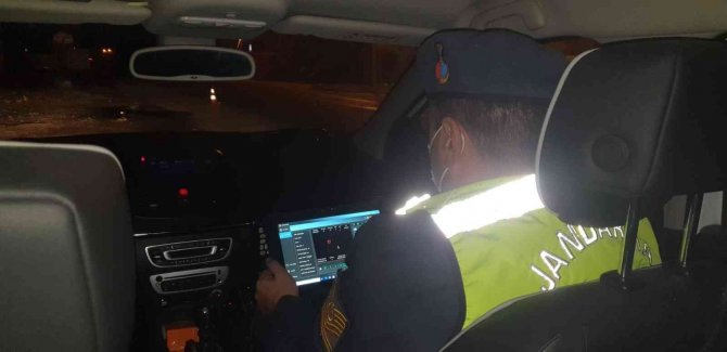 Jandarmadan Yerli Ve Milli Radarla Hız Tespiti Denetimi