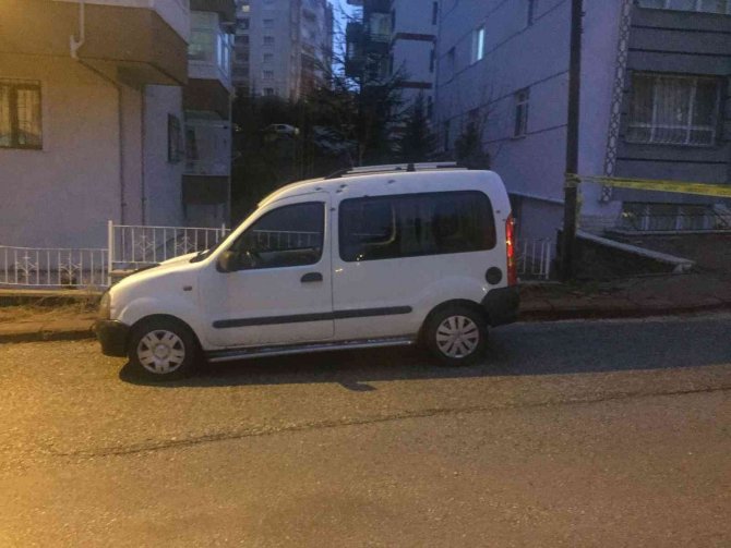 Kızını Ve Torunlarını Almak İçin Giden Çifte Kurşun Yağmuru: 1 Ölü, 1 Yaralı