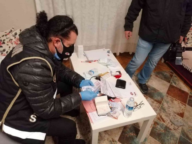 Usulsüz Sağlık Raporu Düzenleyen Çeteye Operasyon: 17 Gözaltı