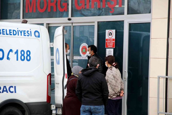Pompalı Tüfekle Öldürülen Şahsın Cenazesi Morgdan Alındı