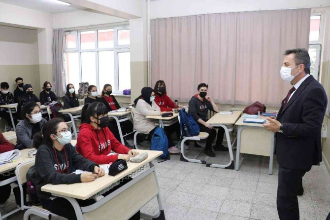 Asla, Eba’ya Dikkat Çekti