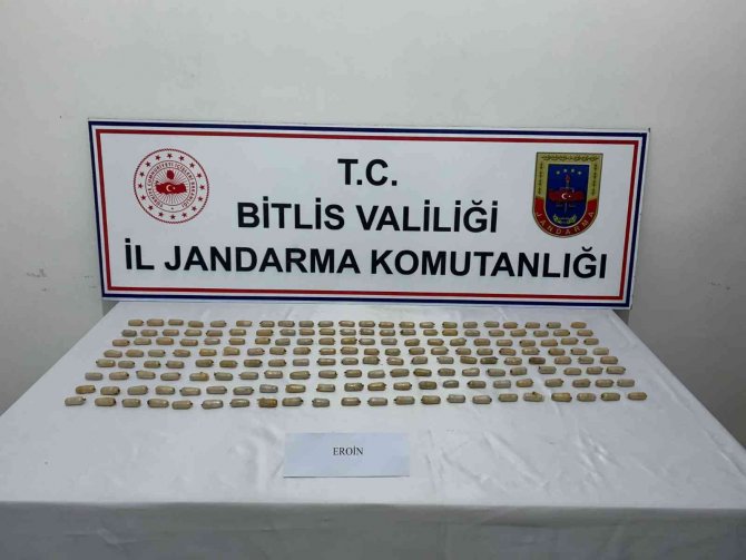 Bitlis 2 Şahsın Midesinden 1 Kilo 96 Gram Eroin Çıktı